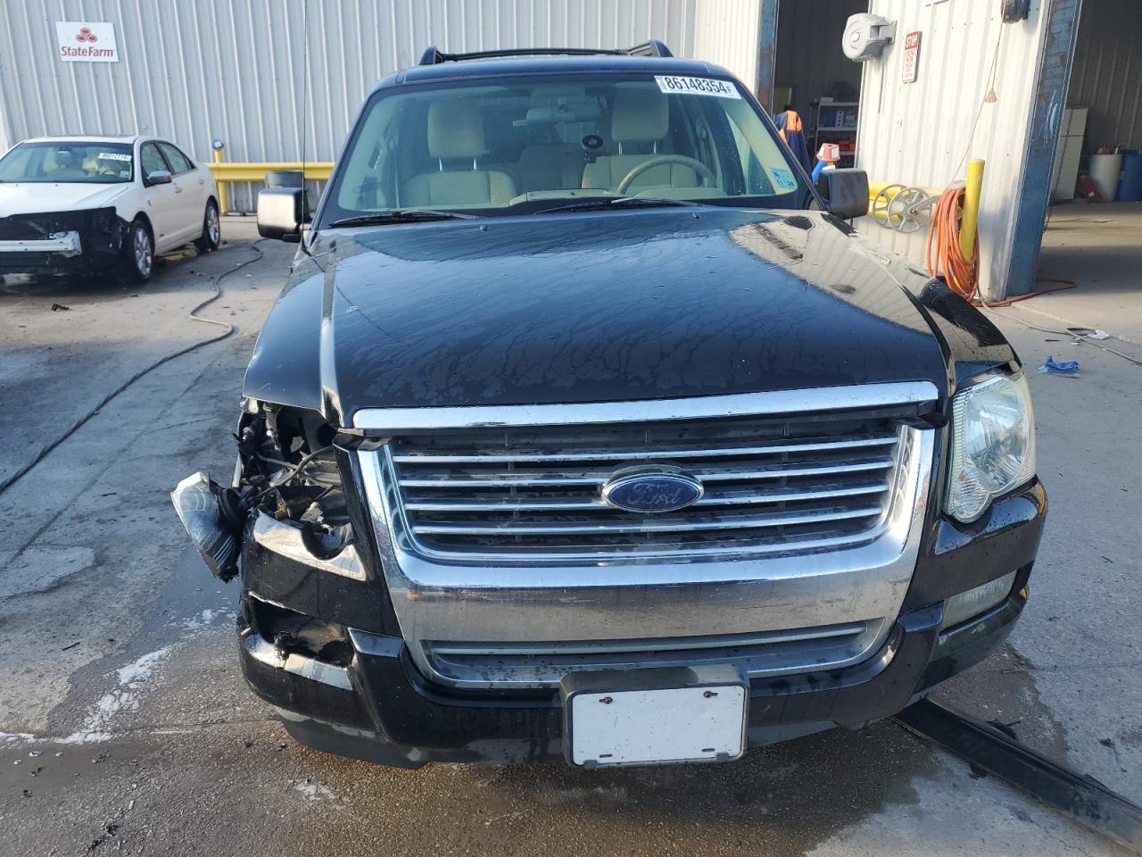 2010 Ford Explorer - Image 5