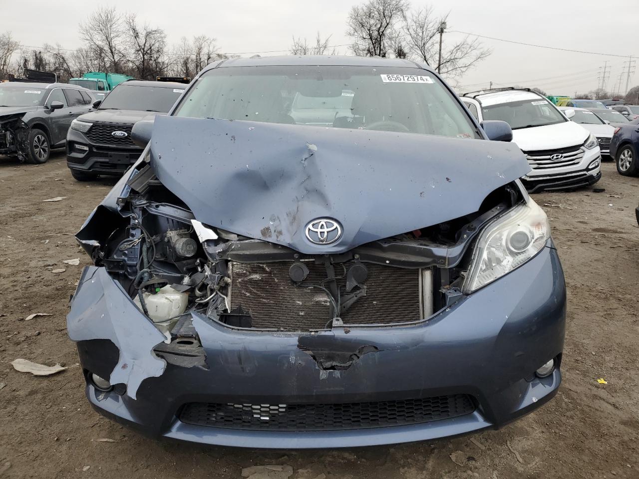 VIN 5TDYK3DC4ES521570 2014 TOYOTA All Models no.5