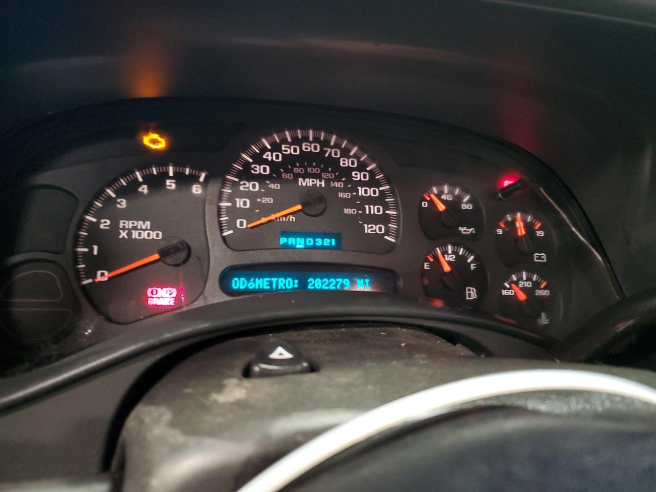 2003 Chevrolet Silverado - Image 9