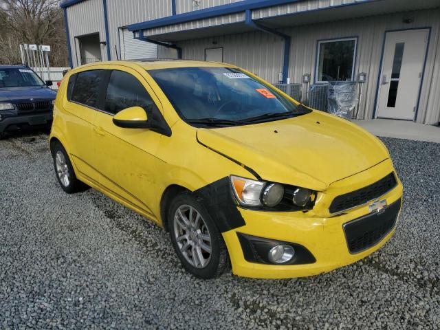  CHEVROLET SONIC 2016 Желтый