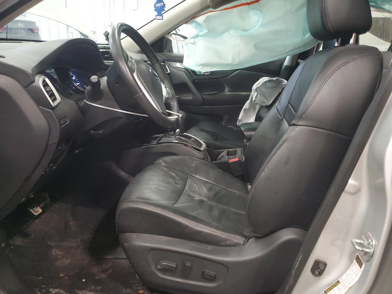 2016 Nissan Rogue - Image 7