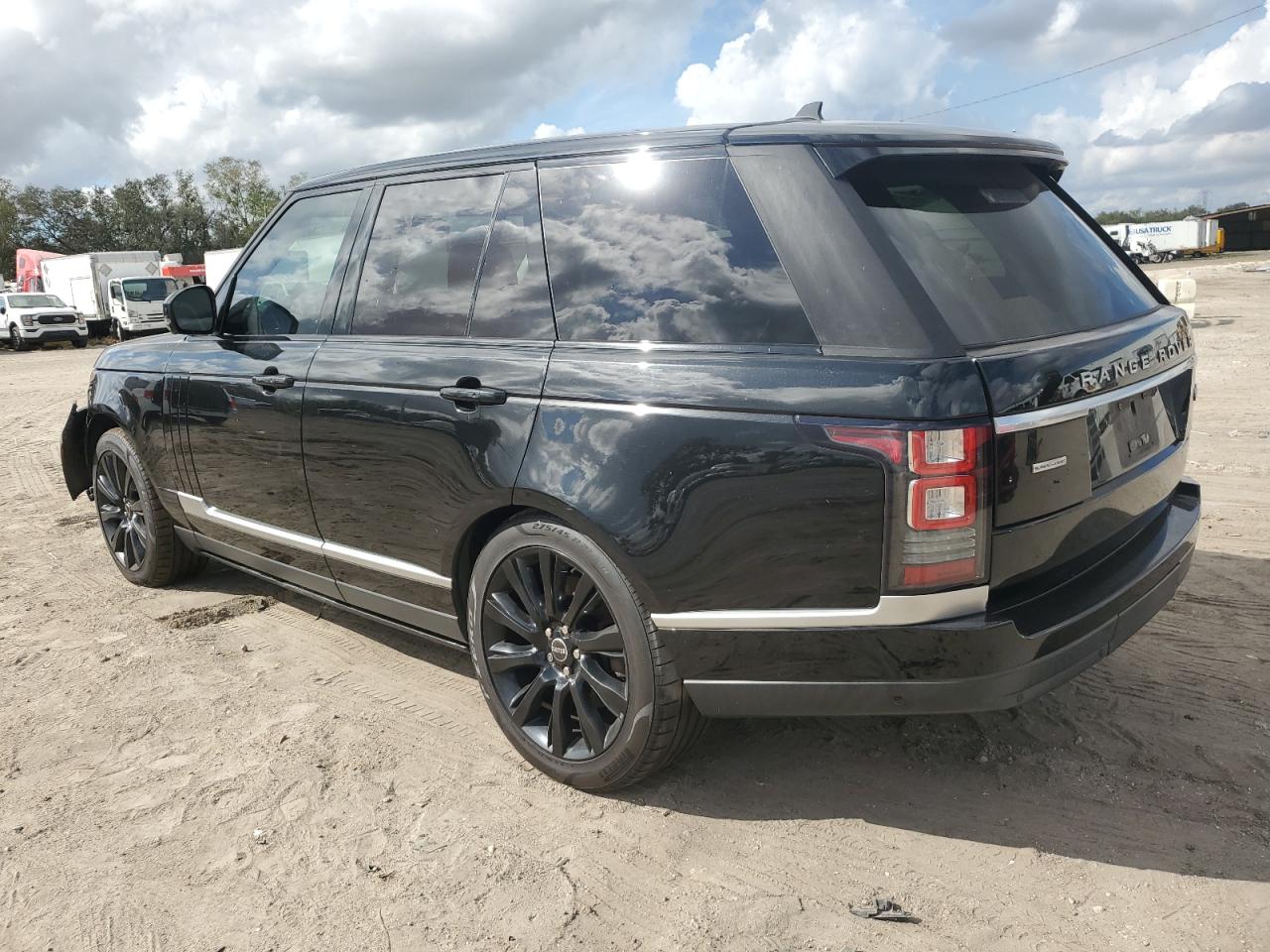 VIN SALGS2TF4FA232374 2015 LAND ROVER RANGEROVER no.2