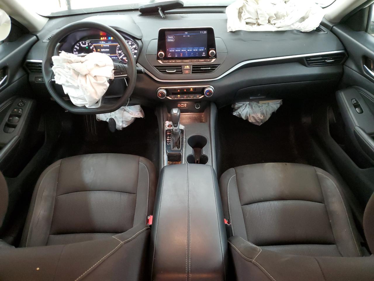 2020 Nissan Altima - Image 8