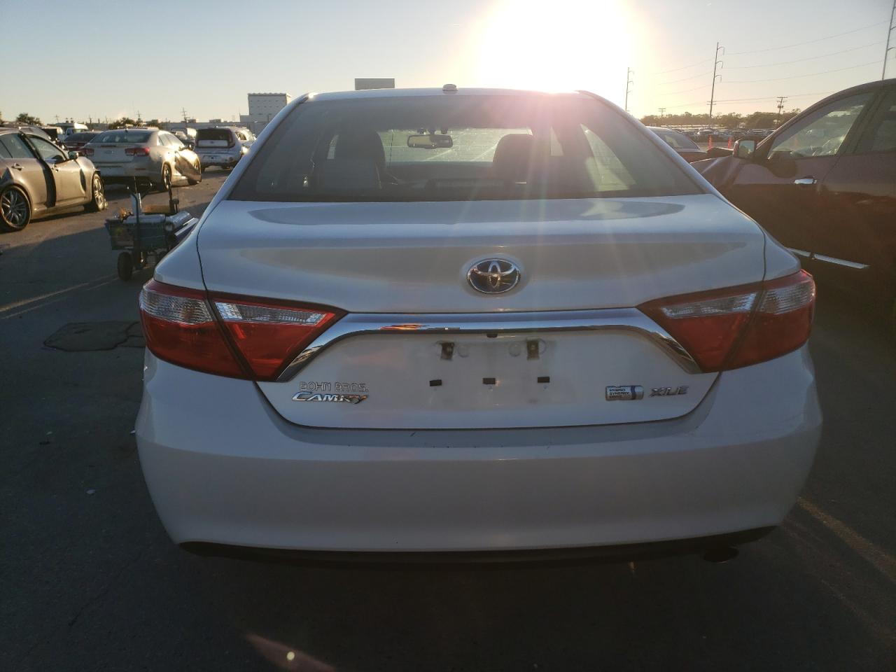 VIN 4T1BD1FK2HU215794 2017 TOYOTA CAMRY no.6