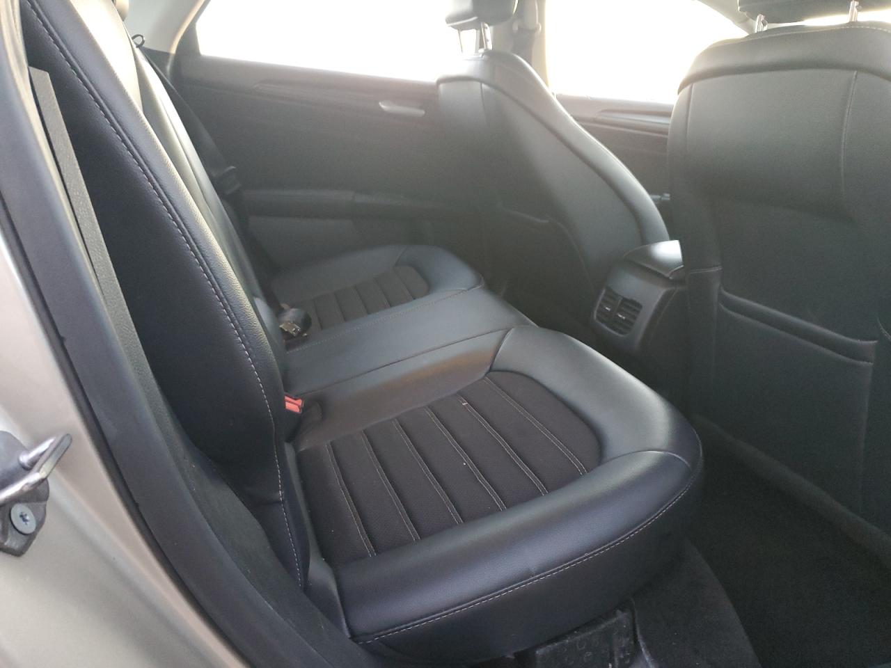 2018 Ford Fusion - Image 10