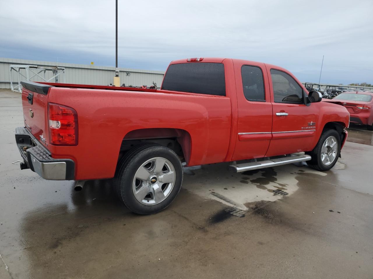 2011 Chevrolet Silverado - Image 3