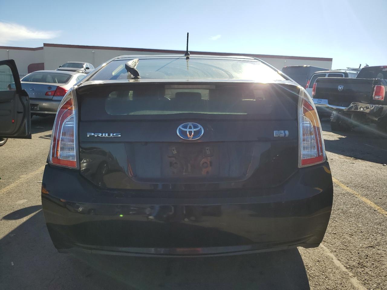 2015 Toyota Prius - Image 6