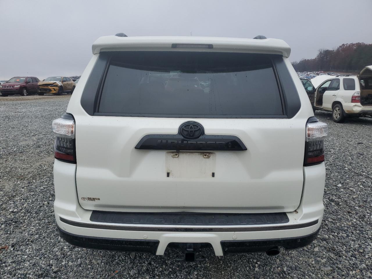 2020 Toyota 4Runner Sr5/Sr5 Premium VIN: JTEBU5JR5L5768941 Lot: 84244374