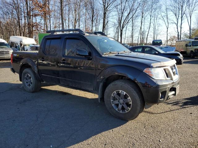 Пікапи NISSAN FRONTIER 2015 Чорний