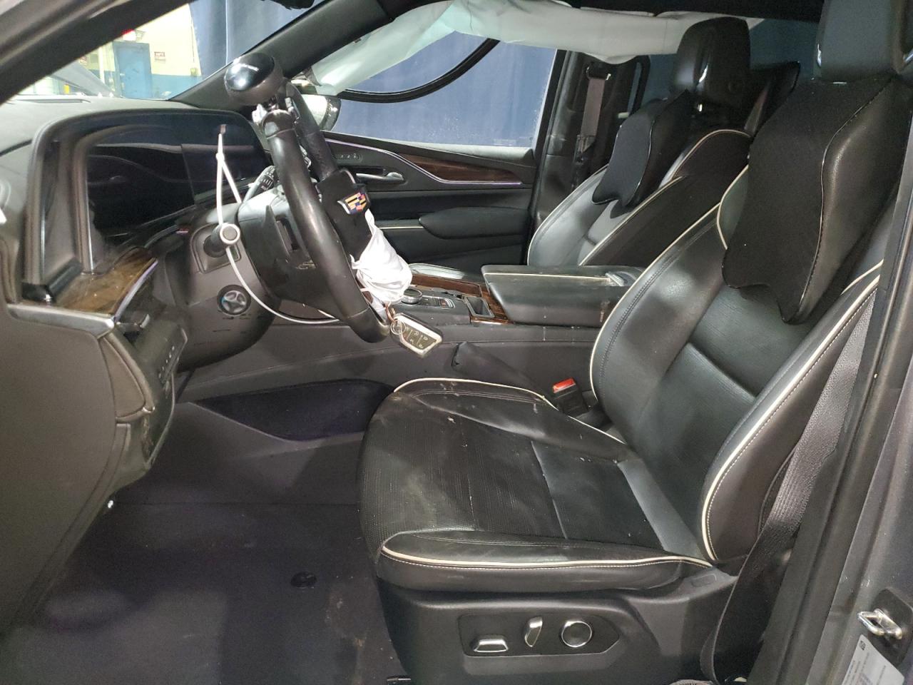 2021 Cadillac Escalade - Image 7