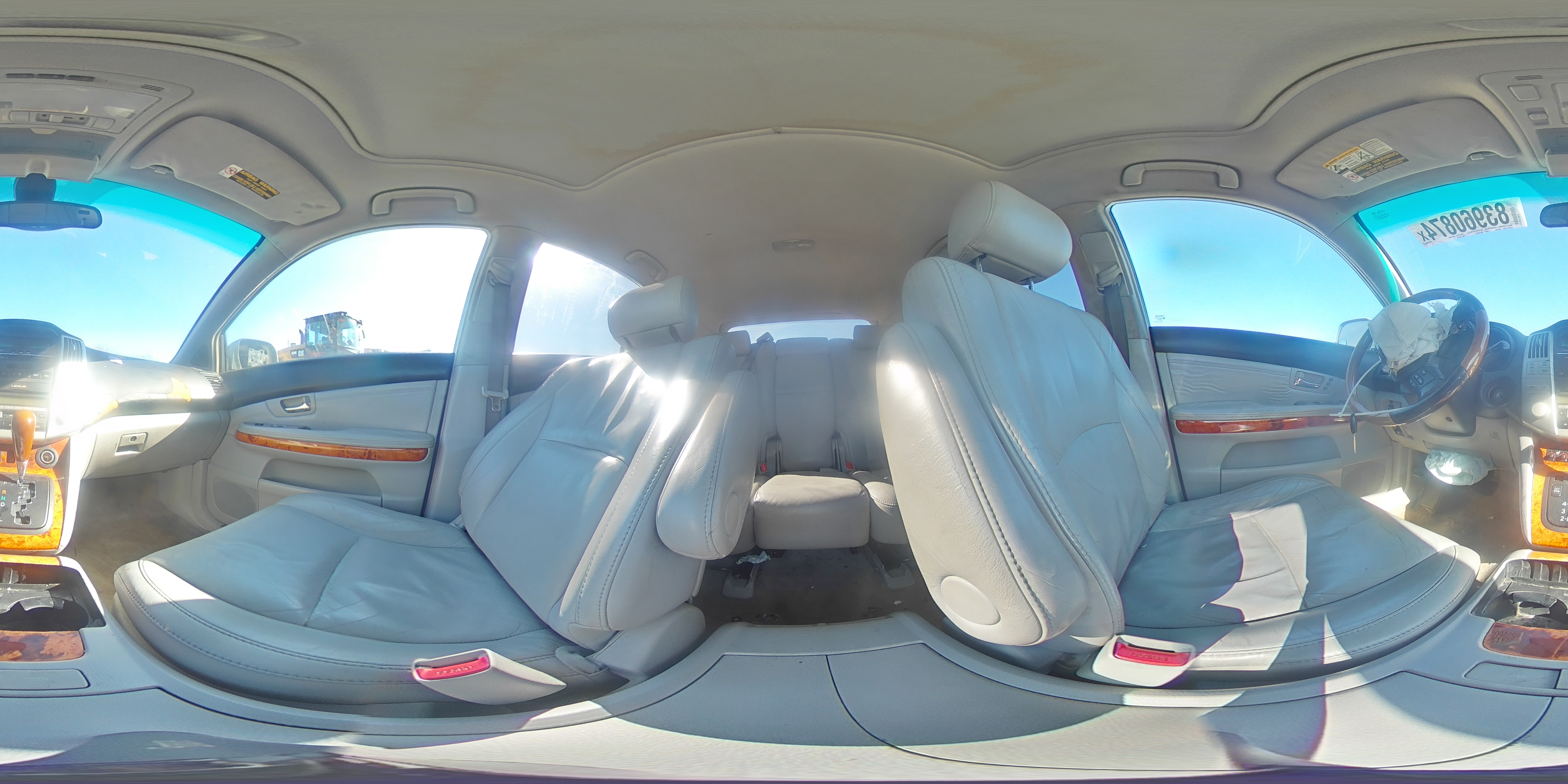2005 Lexus RX - Image 13