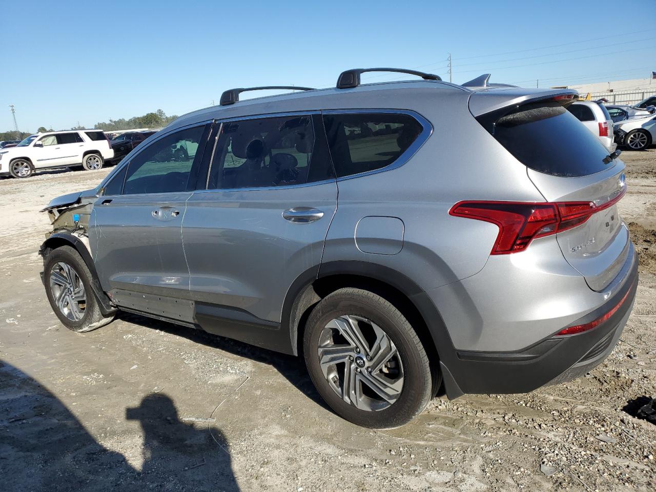 2023 Hyundai Santa Fe - Image 2