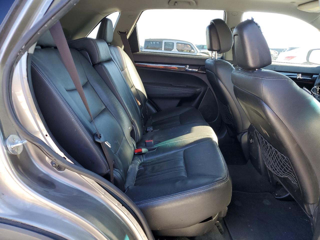 2012 Kia Sorento - Image 11
