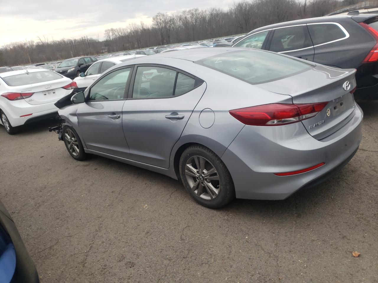 5NPD84LF9HH019131 2017 HYUNDAI ELANTRA - Image 2