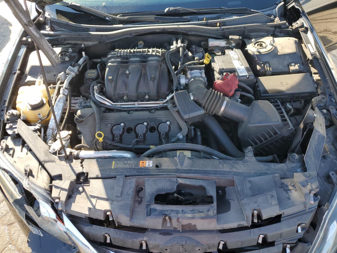 2012 Ford Fusion - Image 11