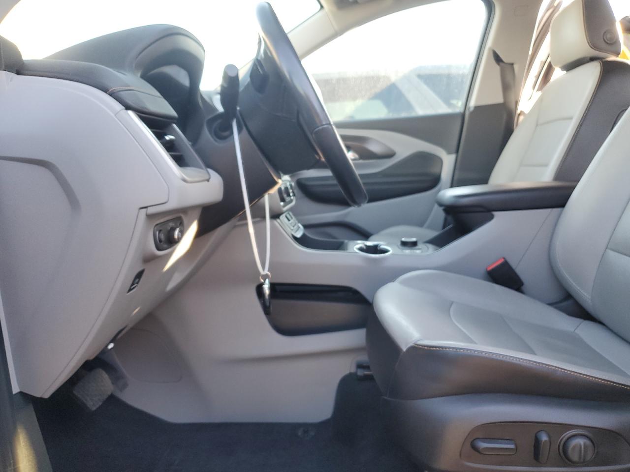 2021 GMC Terrain - Image 7