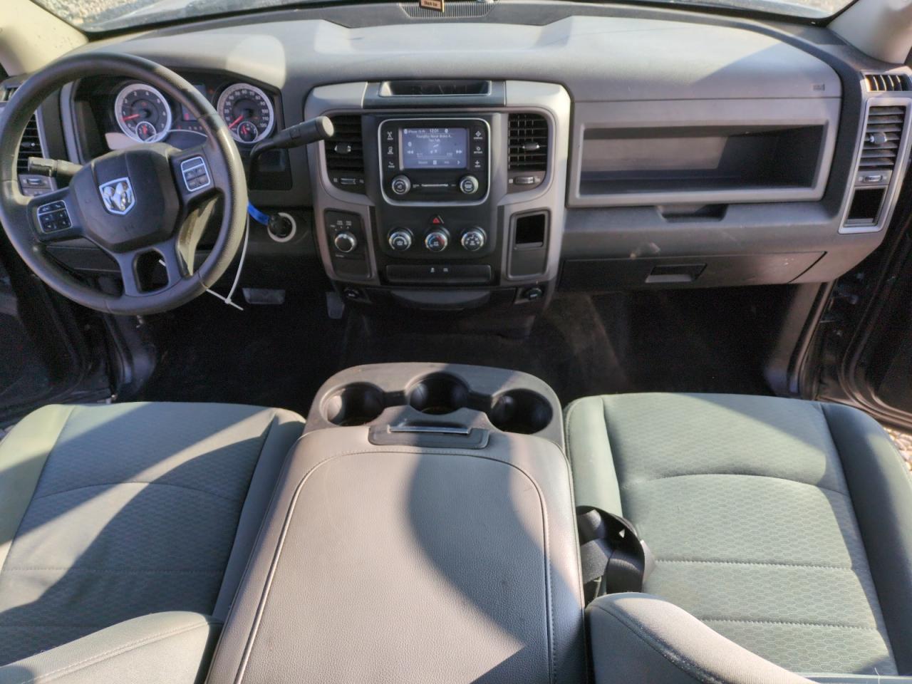 2015 RAM 1500 - Image 8