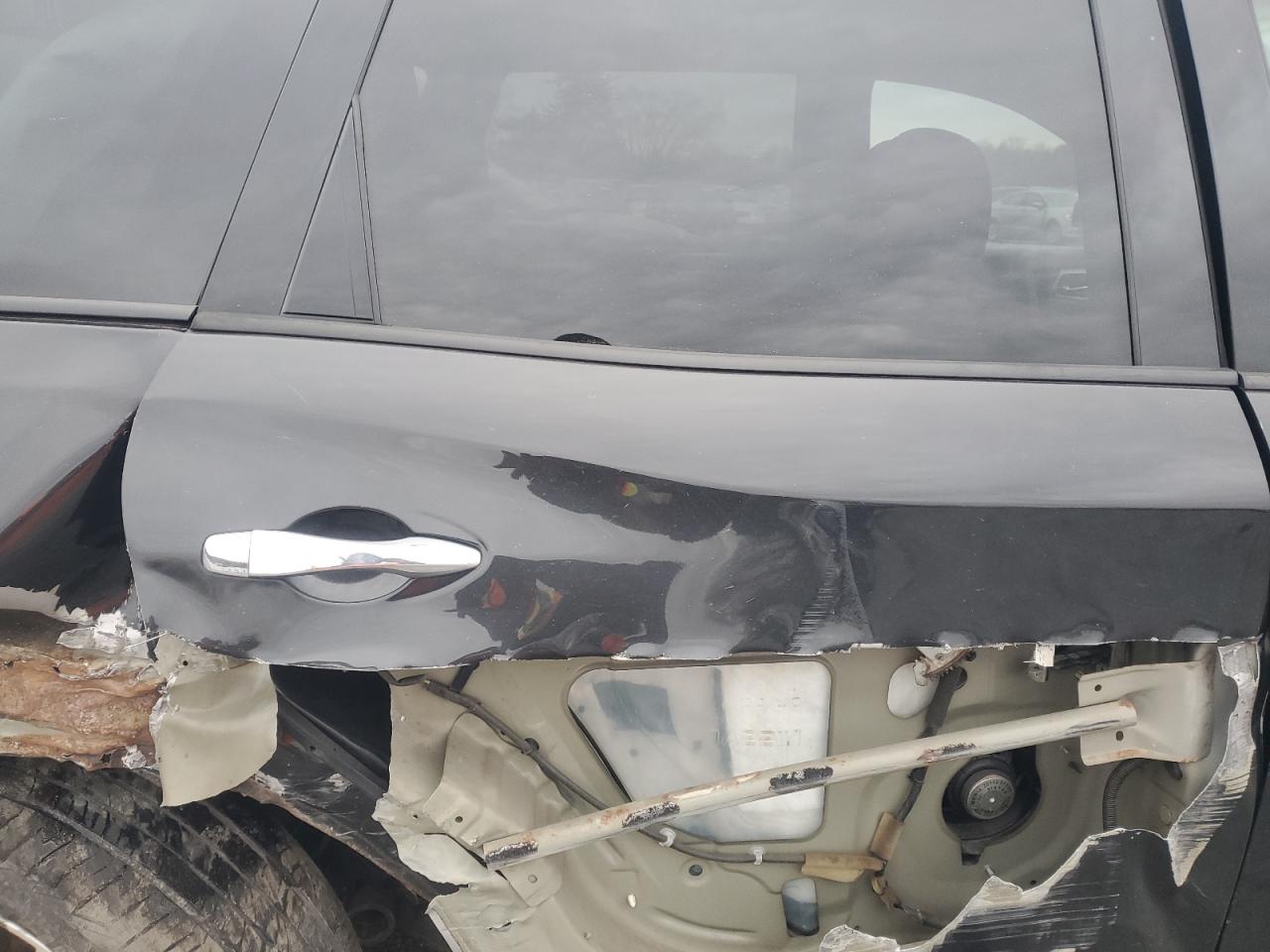 2015 Nissan Pathfinder S VIN: 5N1AR2MM5FC650643 Lot: 83305654