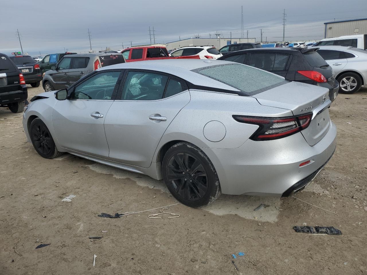 2021 Nissan Maxima - Image 2