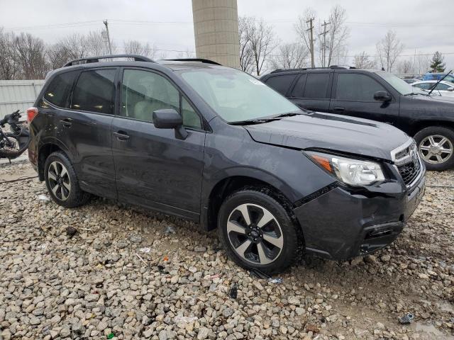  SUBARU FORESTER 2017 Gray