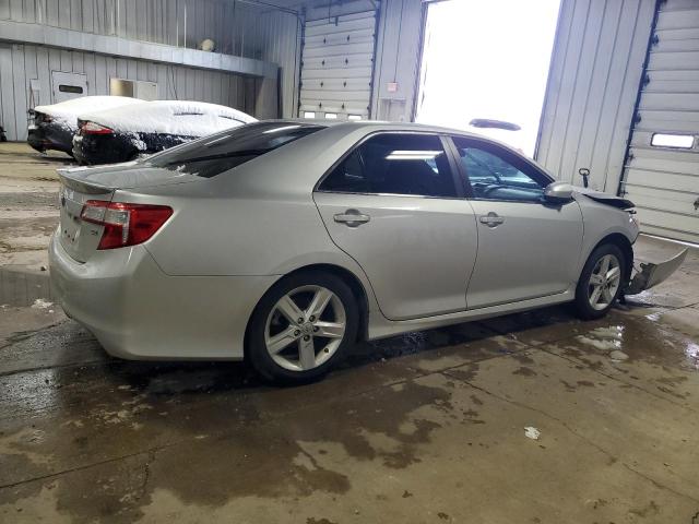  TOYOTA CAMRY 2013 Сріблястий