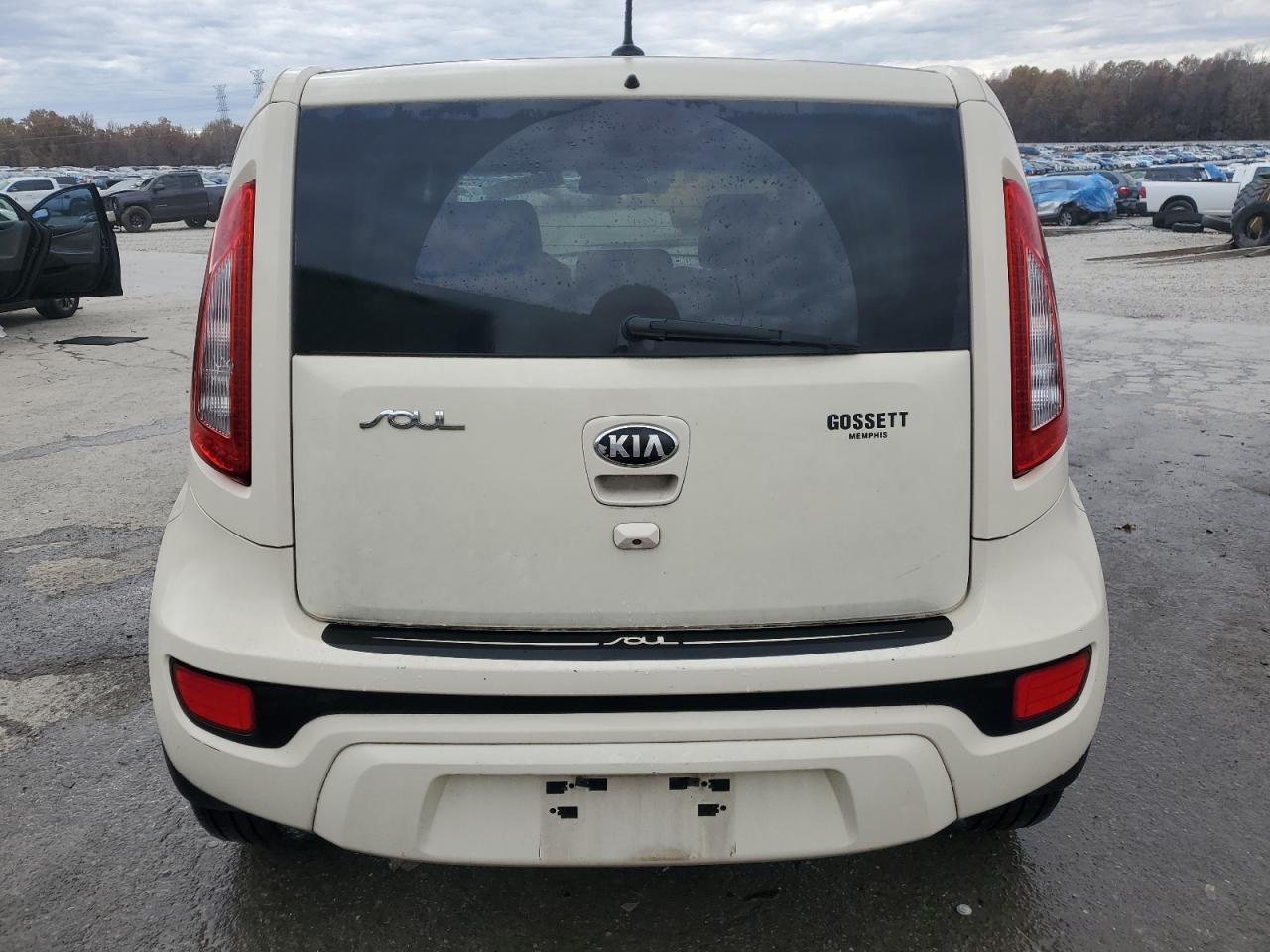 2013 Kia Soul + VIN: KNDJT2A66D7511879 Lot: 84696284