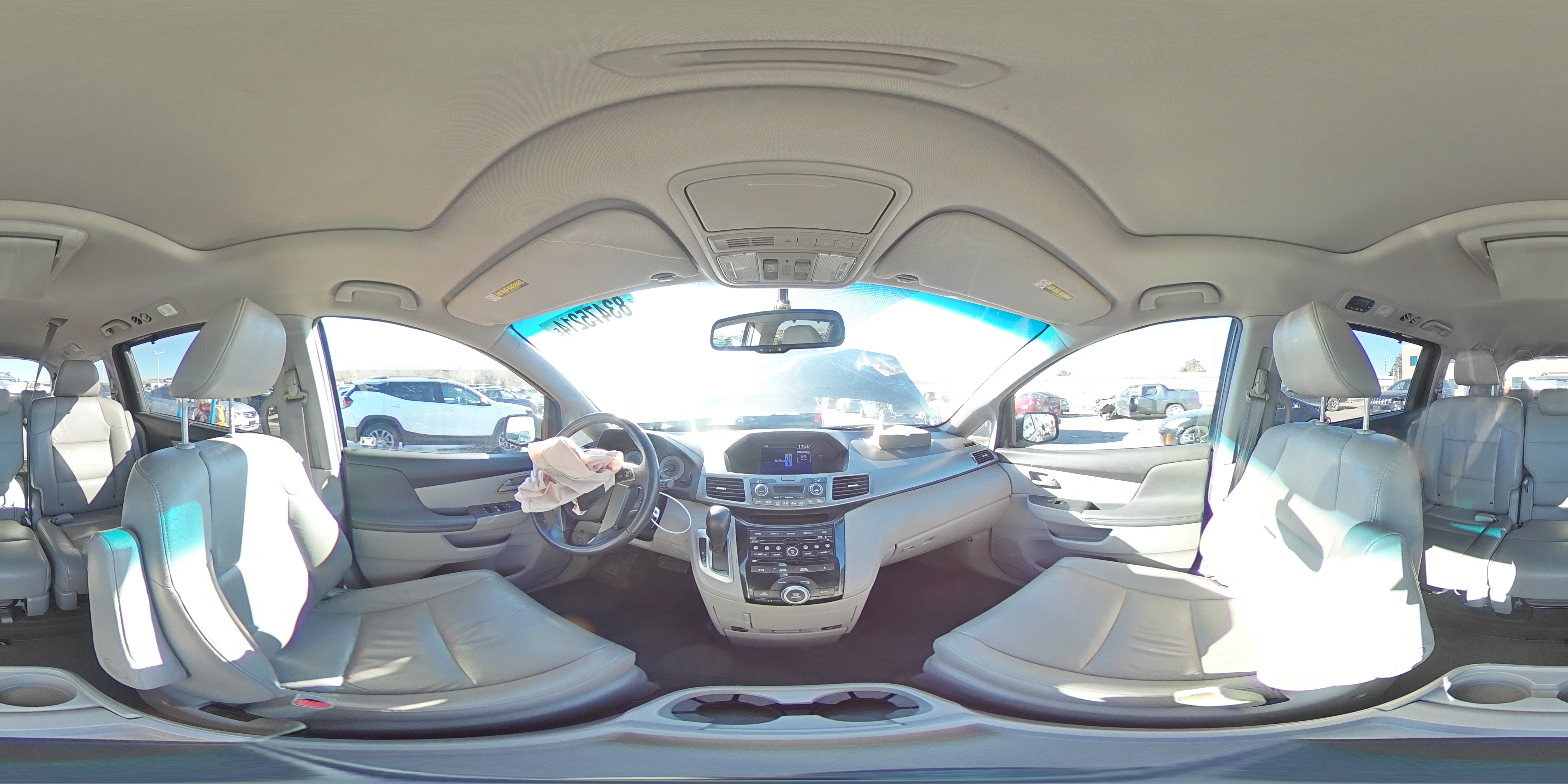 2012 Honda Odyssey - Image 15