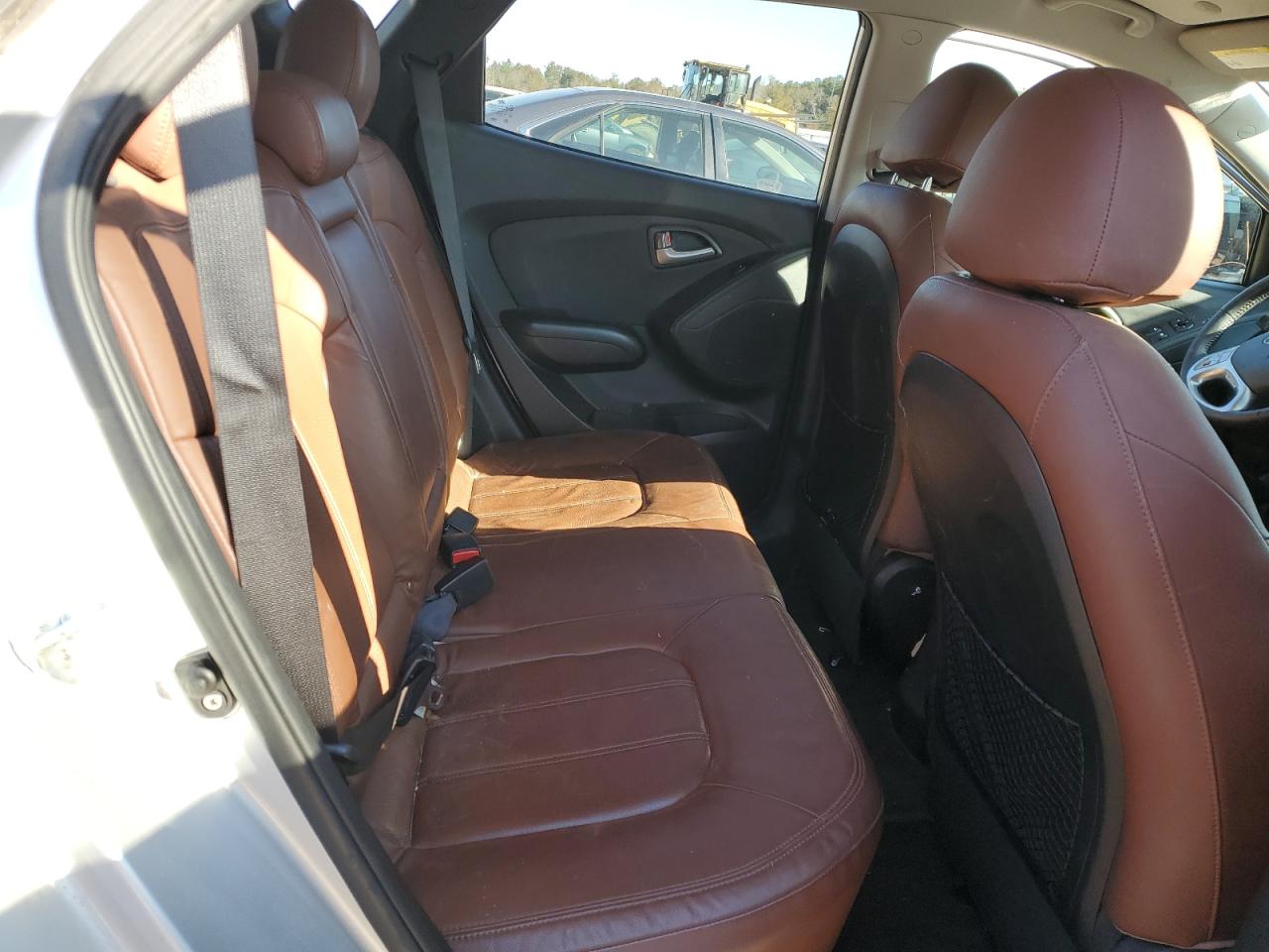 2011 Hyundai Tucson - Image 11
