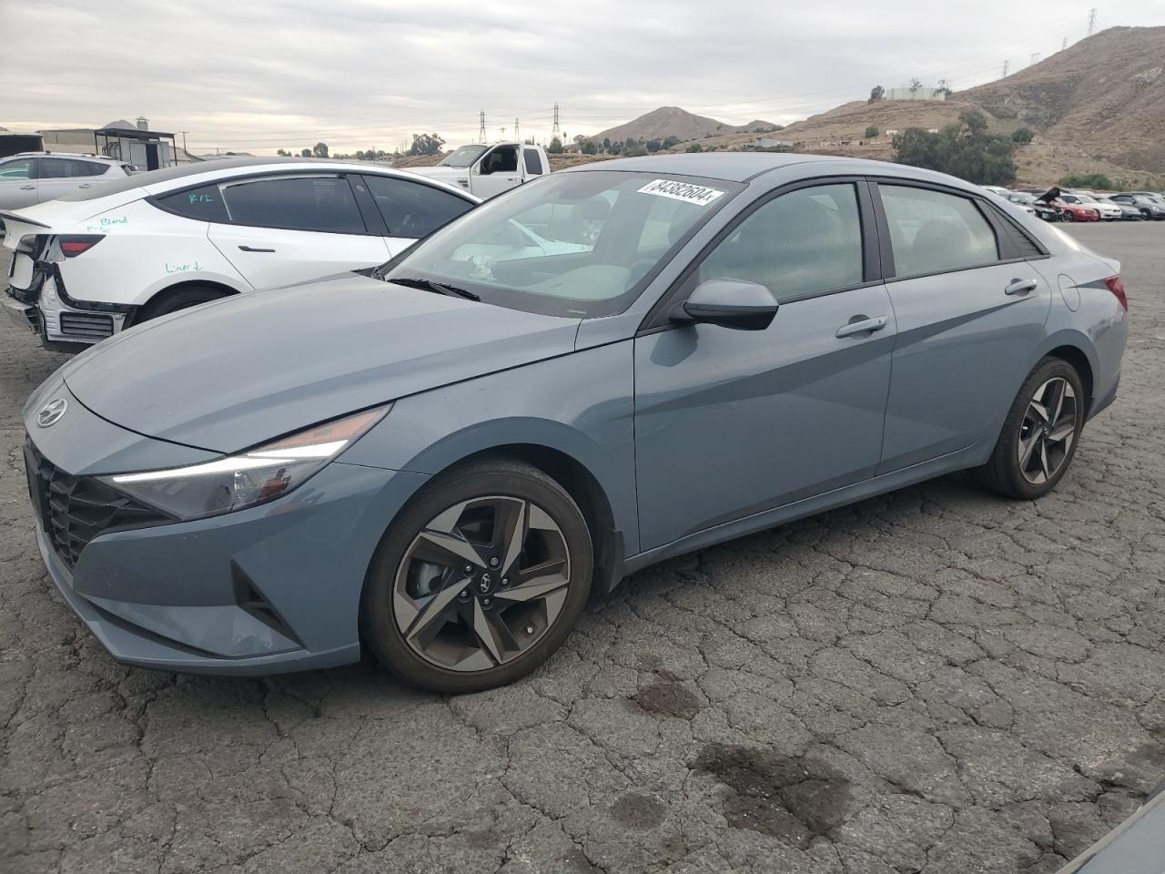 2023 Hyundai Elantra - Image 1