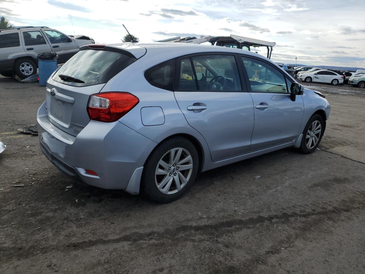 VIN JF1GPAC68F8206781 2015 SUBARU IMPREZA no.3