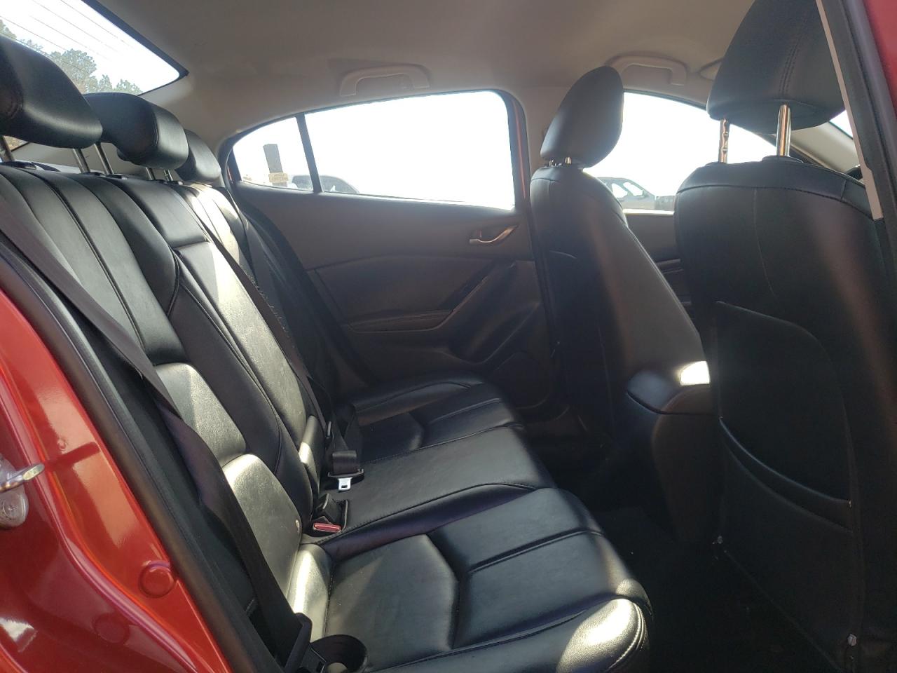 2018 Mazda 3 - Image 10