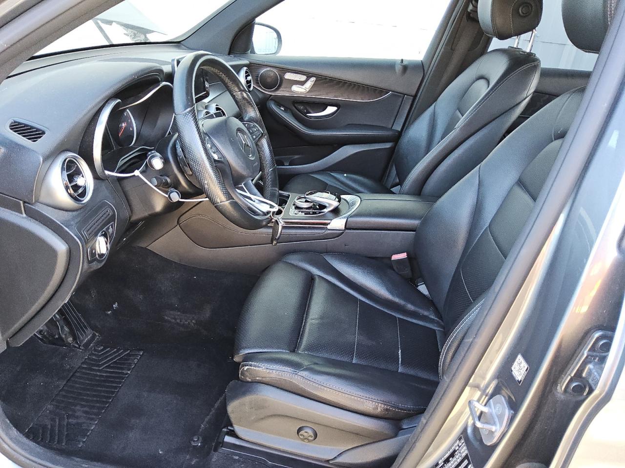 2017 Mercedes-Benz GLC - Image 7