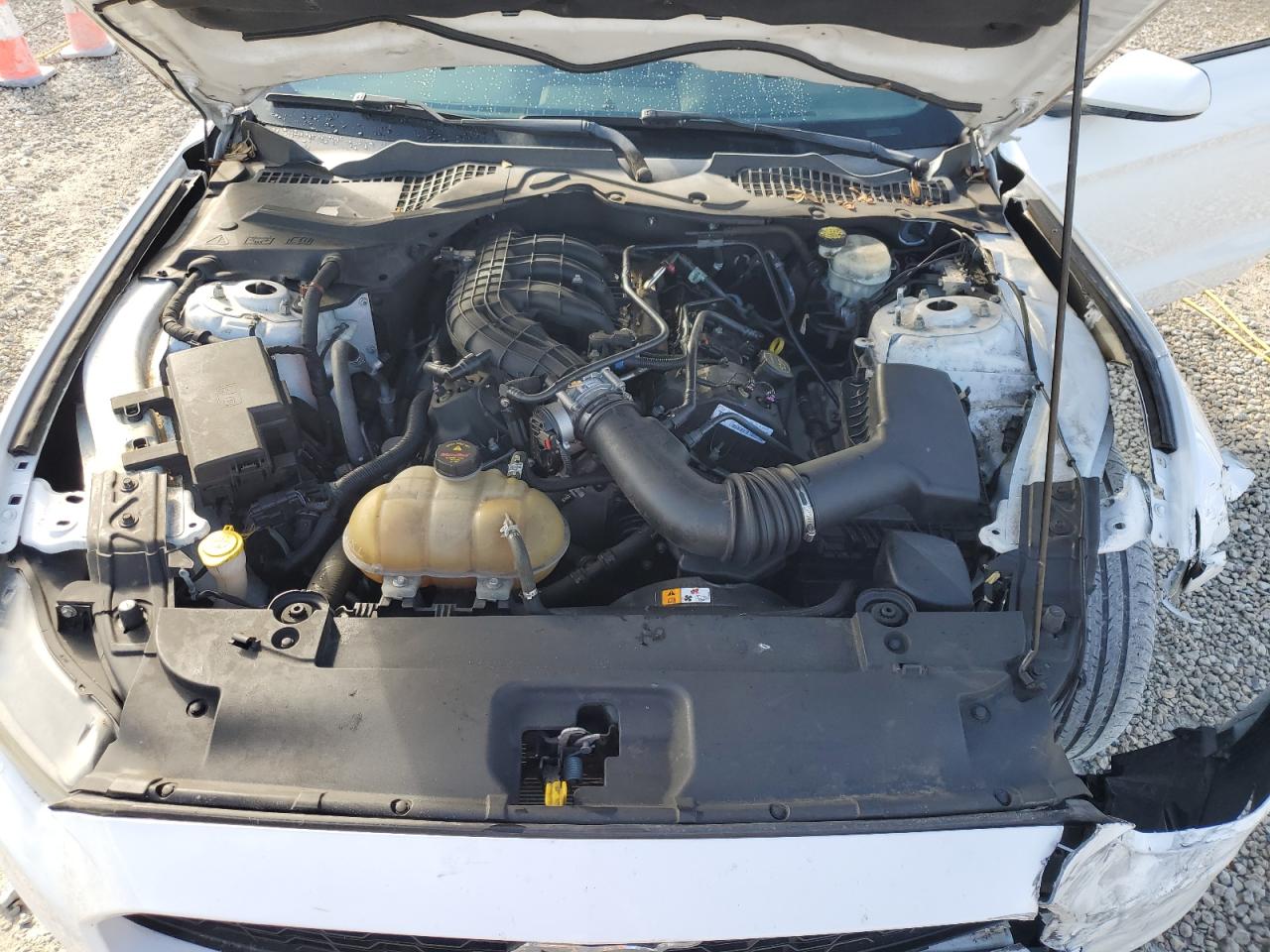 2015 Ford Mustang - Image 11