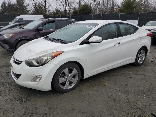  HYUNDAI ELANTRA 2013 Белый