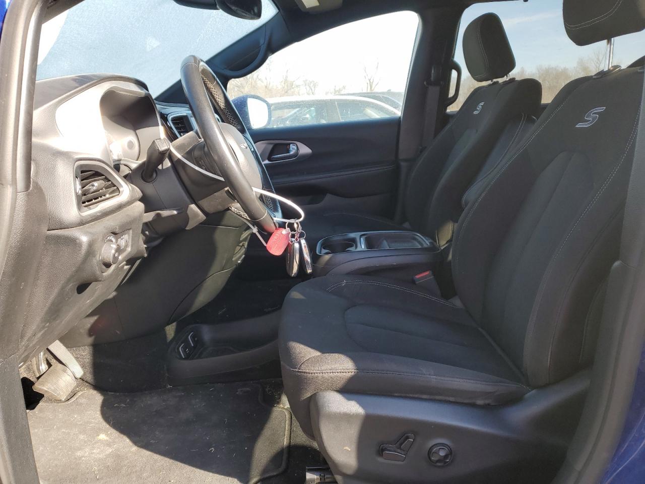 2020 Chrysler Pacifica Touring VIN: 2C4RC1FG4LR229946 Lot: 82156414