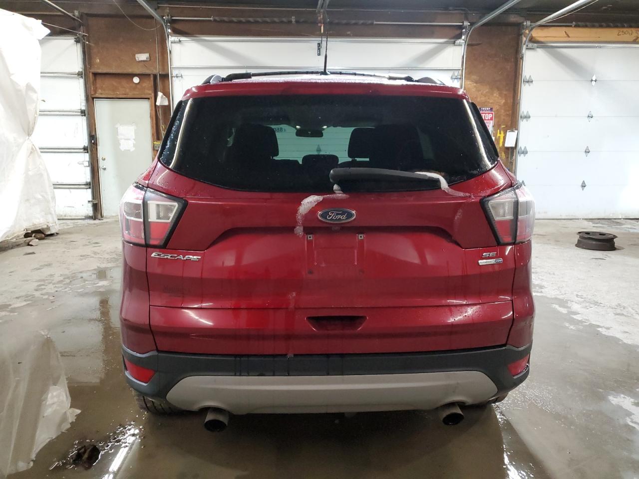 VIN 1FMCU9GD2HUD82448 2017 FORD ESCAPE no.6