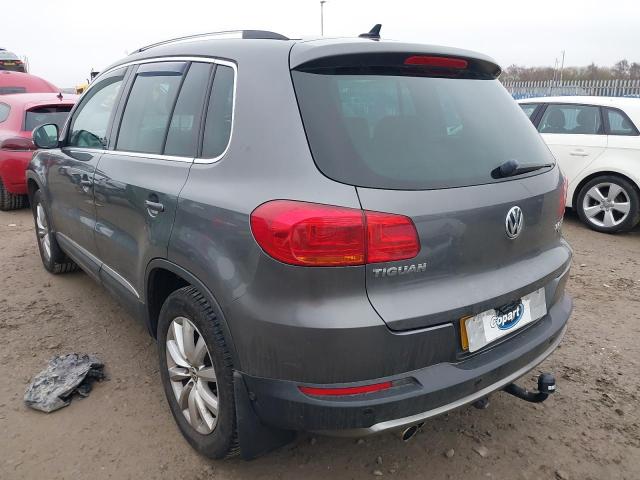 2013 VOLKSWAGEN TIGUAN MAT