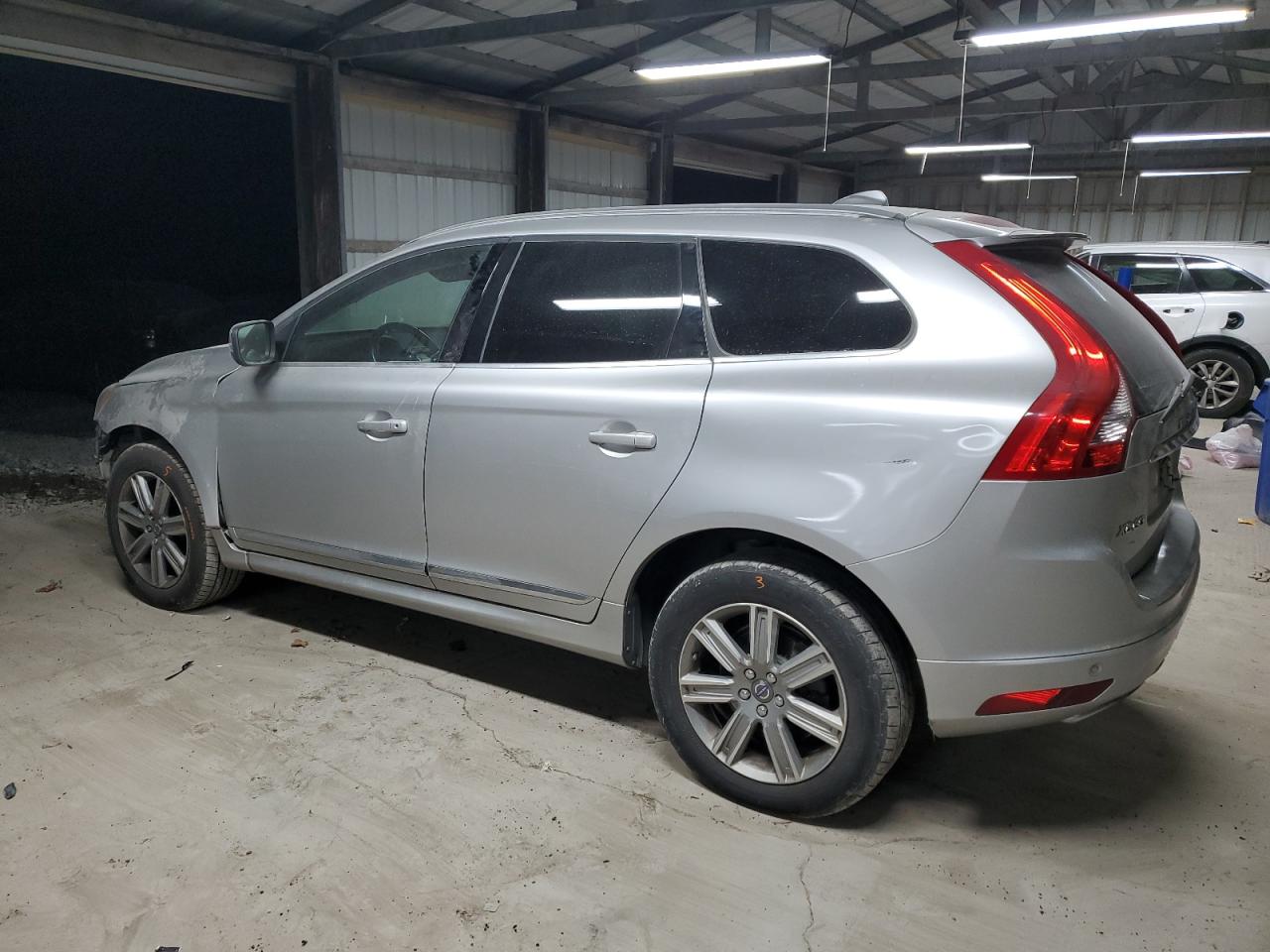 VIN YV440MRU8H2001814 2017 VOLVO XC60 no.2