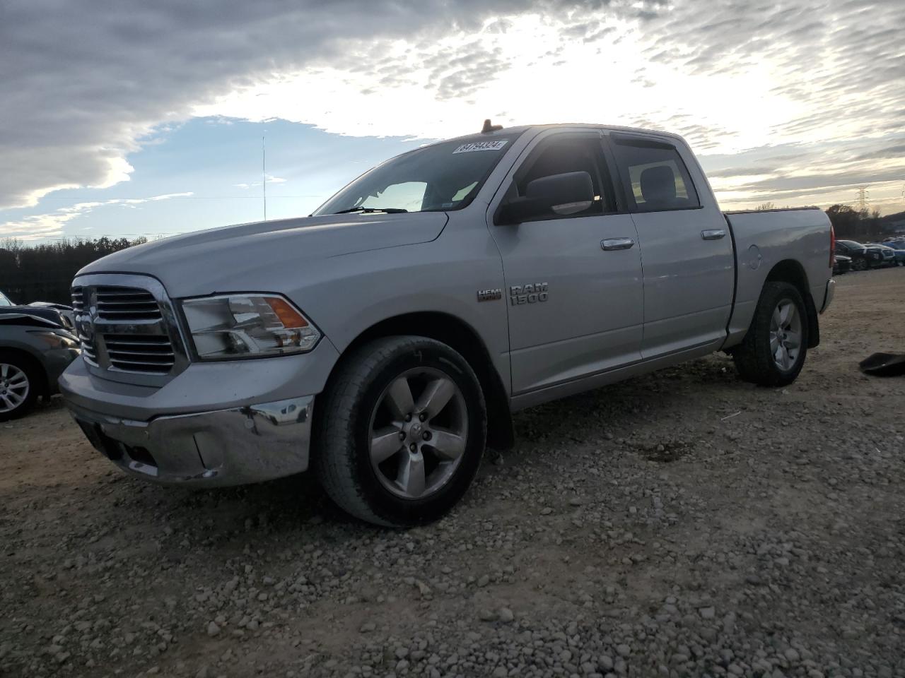 VIN 3C6RR6LT5GG375918 2016 RAM 1500 no.1