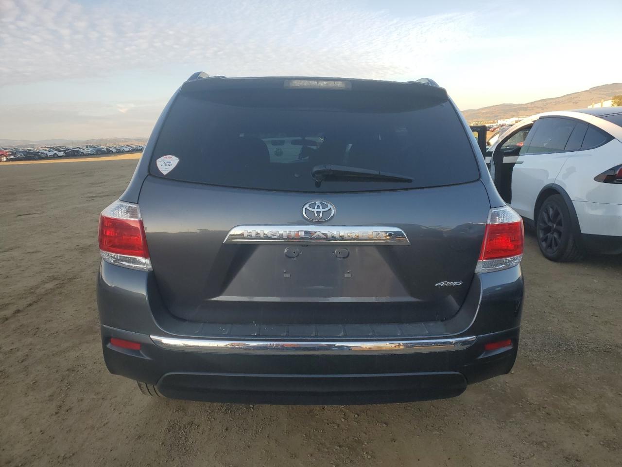 2012 Toyota Highlander - Image 6
