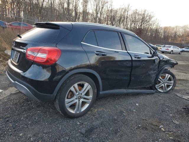  MERCEDES-BENZ GLA-CLASS 2018 Czarny