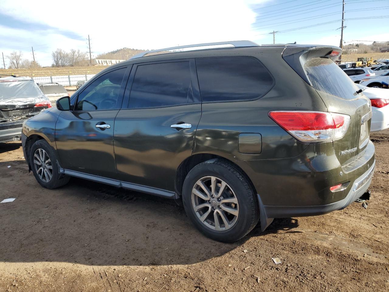 VIN 5N1AR2MN6FC717257 2015 NISSAN PATHFINDER no.2