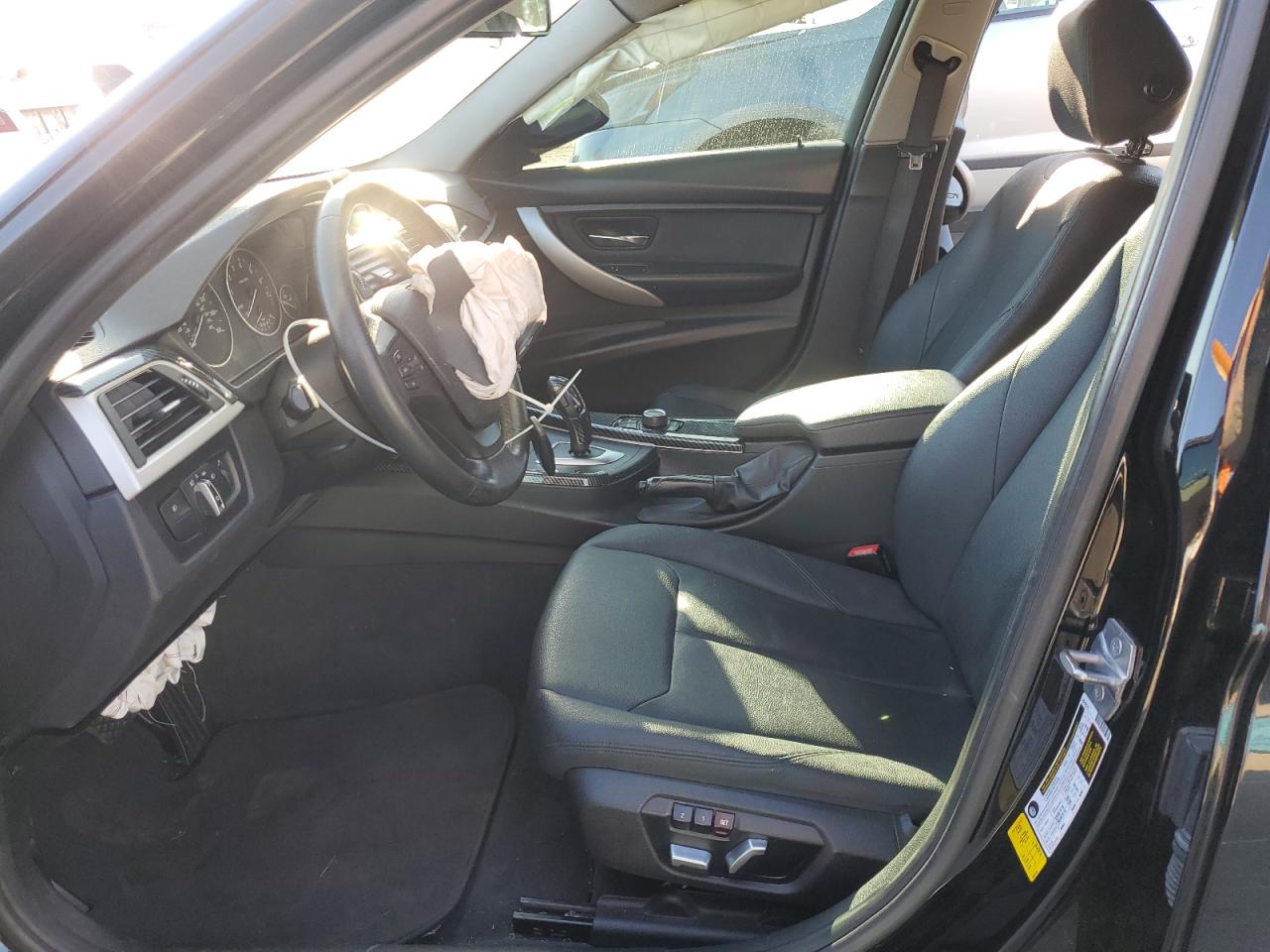 2017 BMW 320 I VIN: WBA8E1G39HNU17073 Lot: 84041474