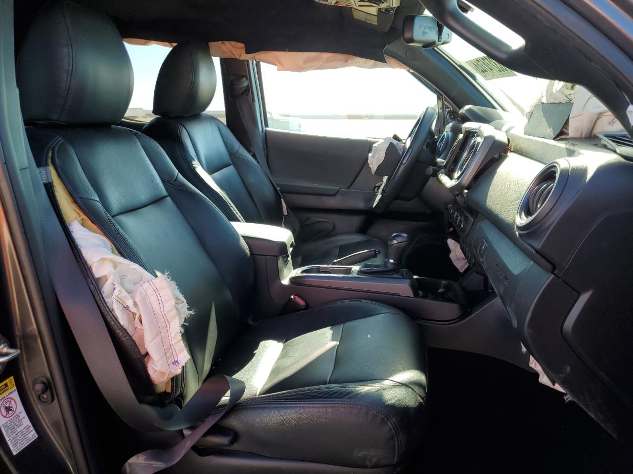 2016 Toyota Tacoma - Image 7
