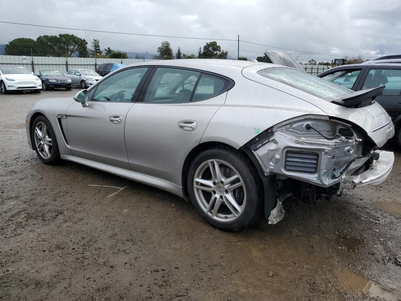 VIN WP0AA2A77DL014233 2013 PORSCHE PANAMERA no.2