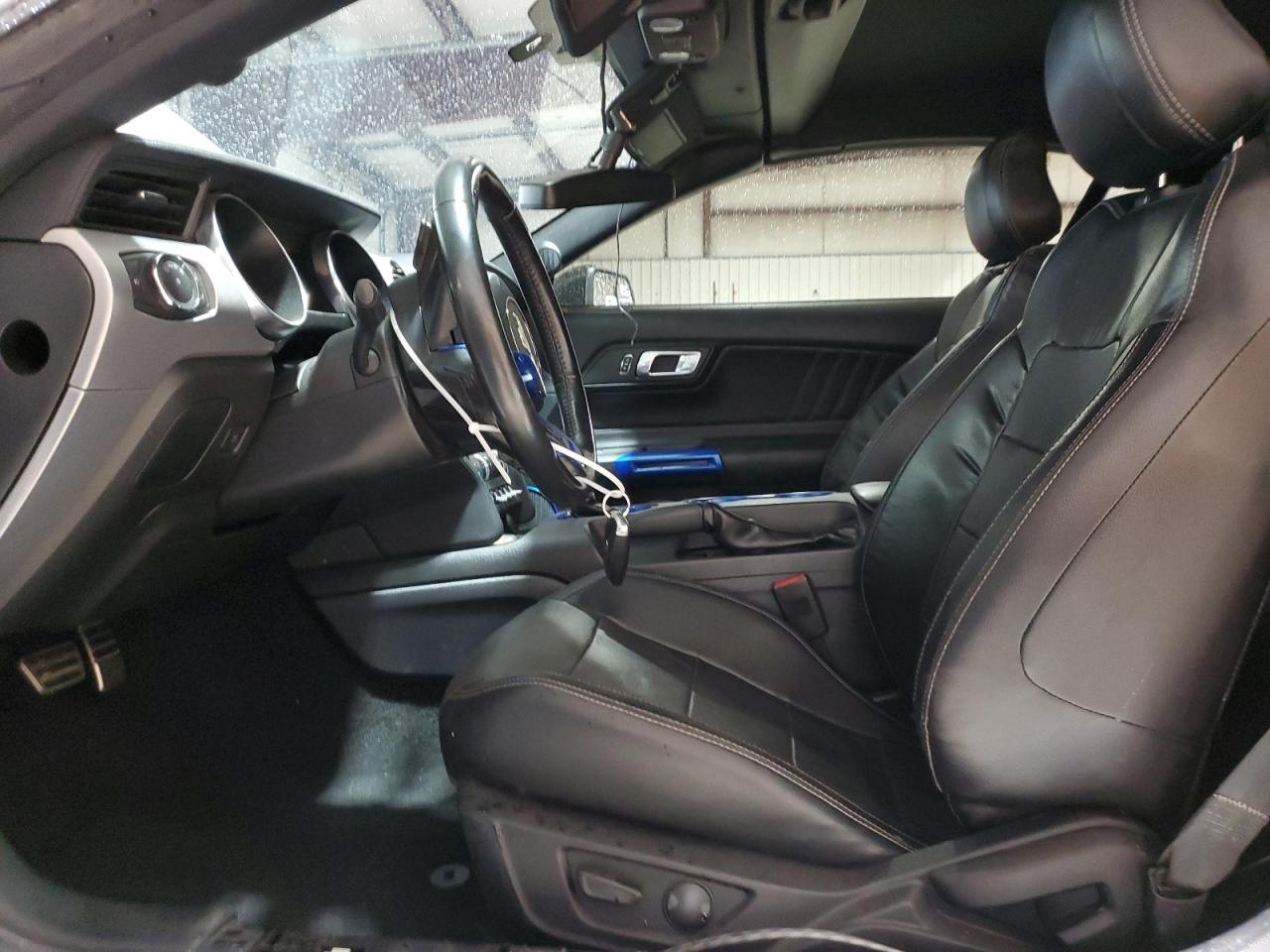 2020 Ford Mustang - Image 7