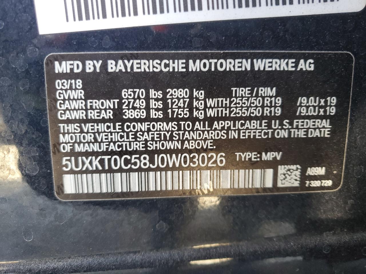 VIN 5UXKT0C58J0W03026 2018 BMW X5 no.14