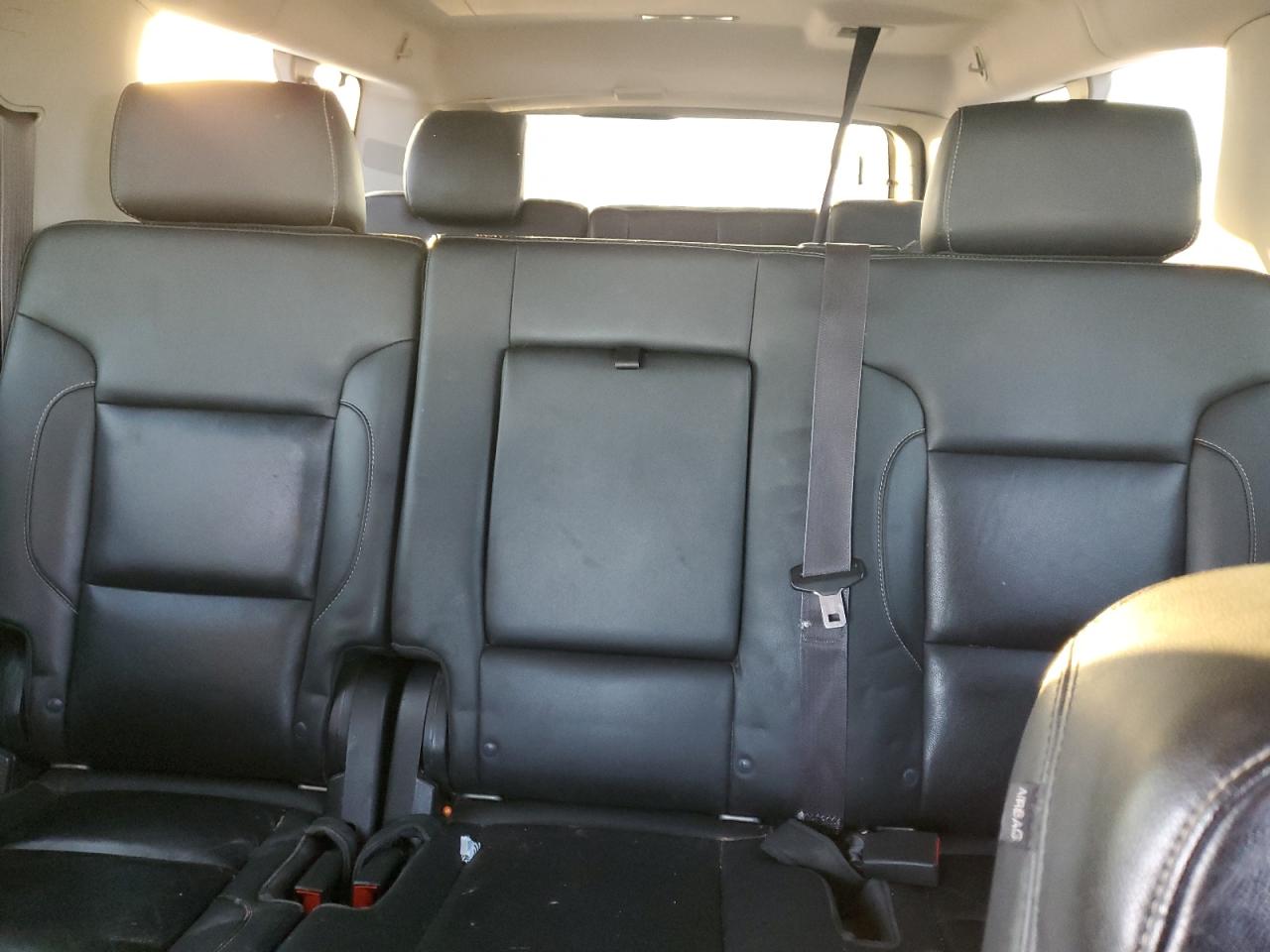 2015 Chevrolet Suburban K1500 Lt VIN: 1GNSKJKC5FR210198 Lot: 85935294