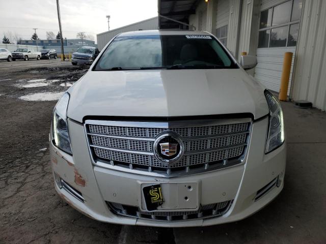  CADILLAC XTS 2013 Білий