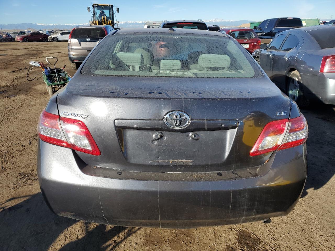 2011 Toyota Camry Base VIN: 4T1BF3EK7BU762784 Lot: 83318034